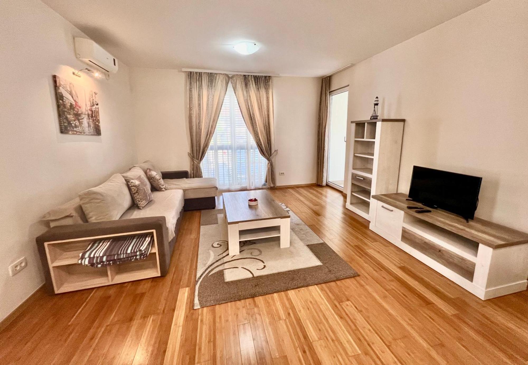 Apartments Nirgilija Tivat Extérieur photo