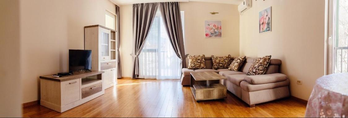 Apartments Nirgilija Tivat Extérieur photo